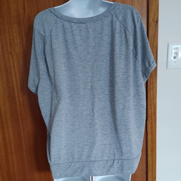 Grey T shirt - Picture 3 of 4